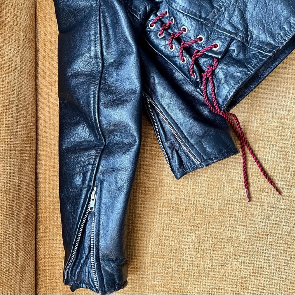 Vintage Genuine Leather Jacket! 🖤 - Picture 11 of 11